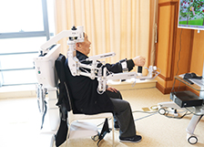 无锡国济护理院 上下肢智能机器人