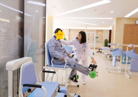 近3亿老年人！无锡慢性病老人护理选择：无锡国济护理院，呵护老人健康