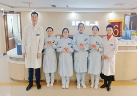 【迎新春•拜大年】院领导初一慰问坚守岗位的医务工作者