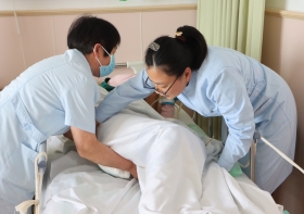 大多数中国老人的最后8年人生都是在痛苦中走完！无锡国济护理院：为晚年生活撑起一片晴空