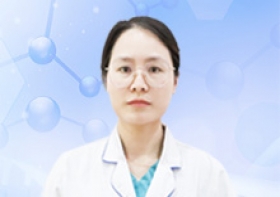 柏　玲