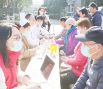 公益活动|无锡国济护理院开展“志愿学雷锋 服务暖人心”健康义诊活动