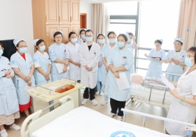 我院开展患者突发心跳骤停应急处置演练
