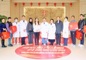 巳巳如意送温暖 岁寒浓情寄新年——无锡市梁溪区人社局开展2025年春节“送温暖”慰问活动