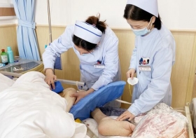 骨质疏松三个年龄段都要预防，改掉6个坏习惯让骨骼更健康！